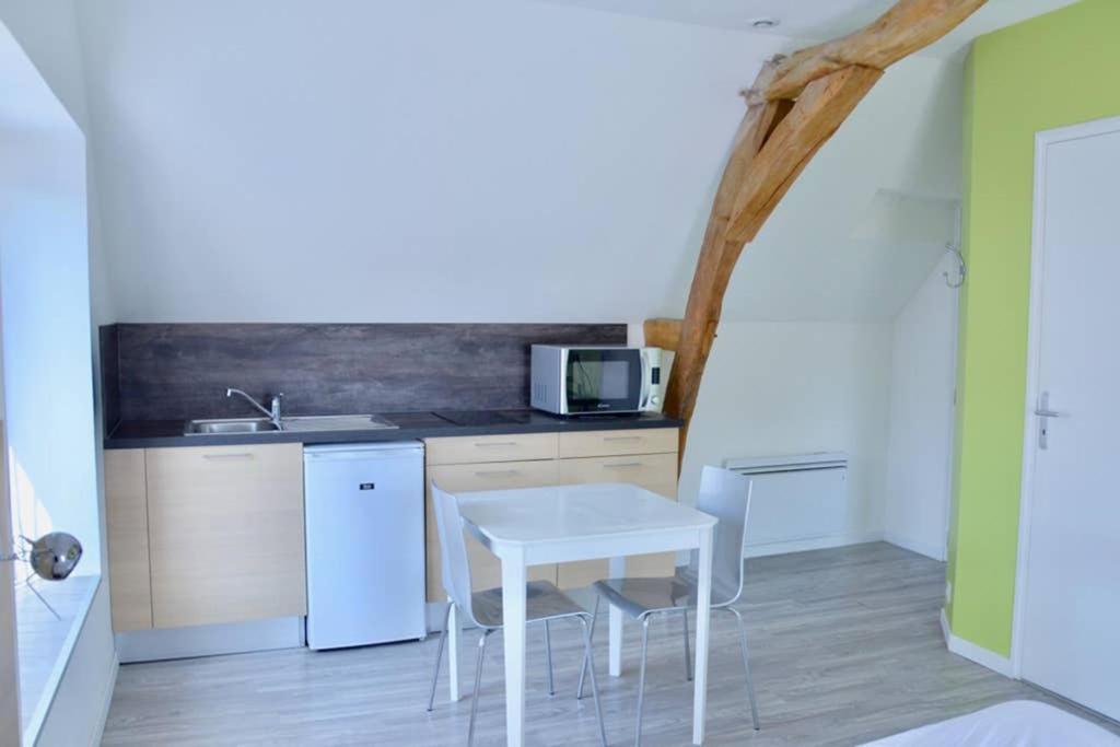 La Petite Maison Appartement 2 Avoine Екстер'єр фото